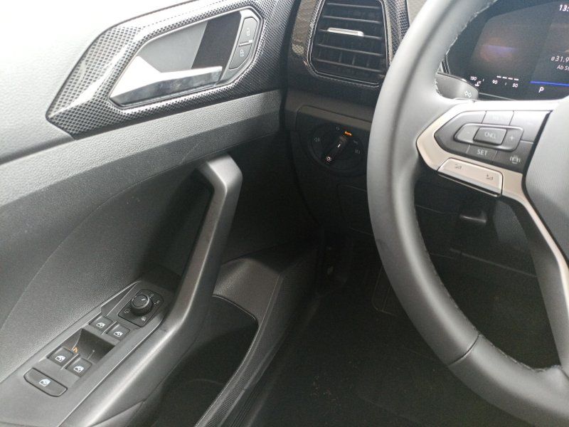 Fahrzeugabbildung Volkswagen T-Cross 1.0 TSI DSG Life SMART-LINK+PDC+KAMERA+W