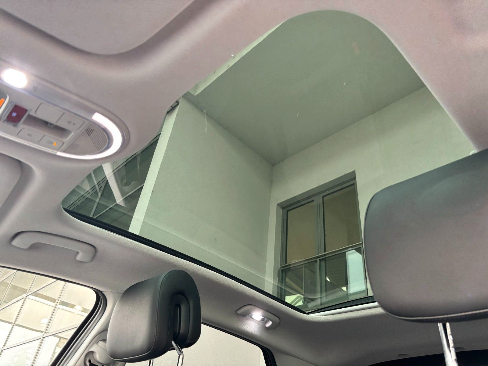 Fahrzeugabbildung Hyundai IONIQ 5 77,4 Wh 239kW 4WD Techniq/BOSE/PANO!