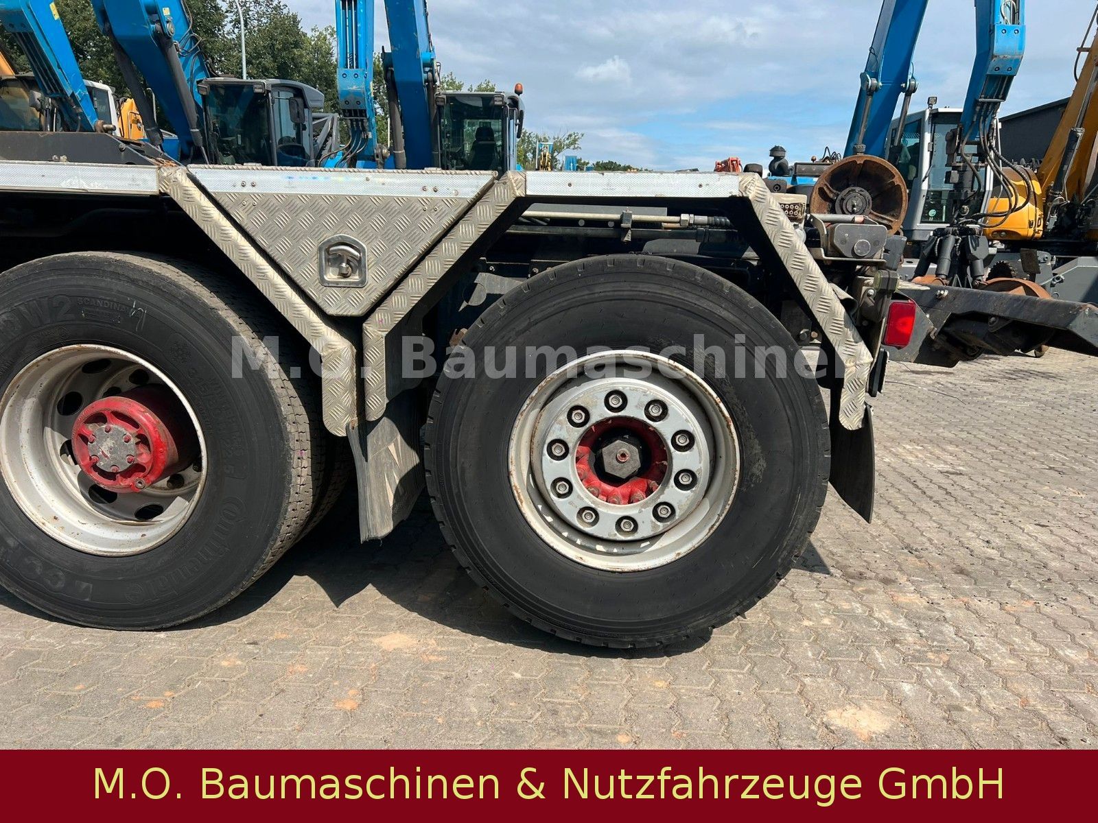 Fahrzeugabbildung Renault C 520/Hiab Multilift XR26Z65 - P- IC2B / 10x4//