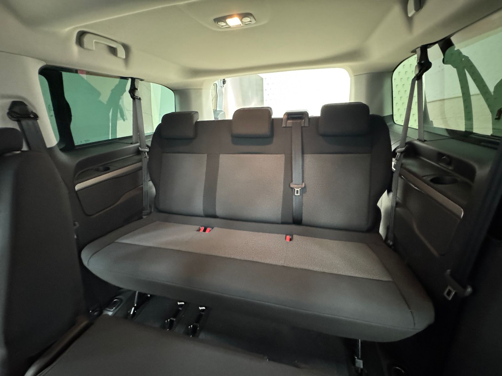 Peugeot Traveller - Bild 15