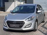Hyundai i30 blue Classic/EUR6/Wenig KM - Hyundai i30 Gebrauchtwagen in Ludwigshafen