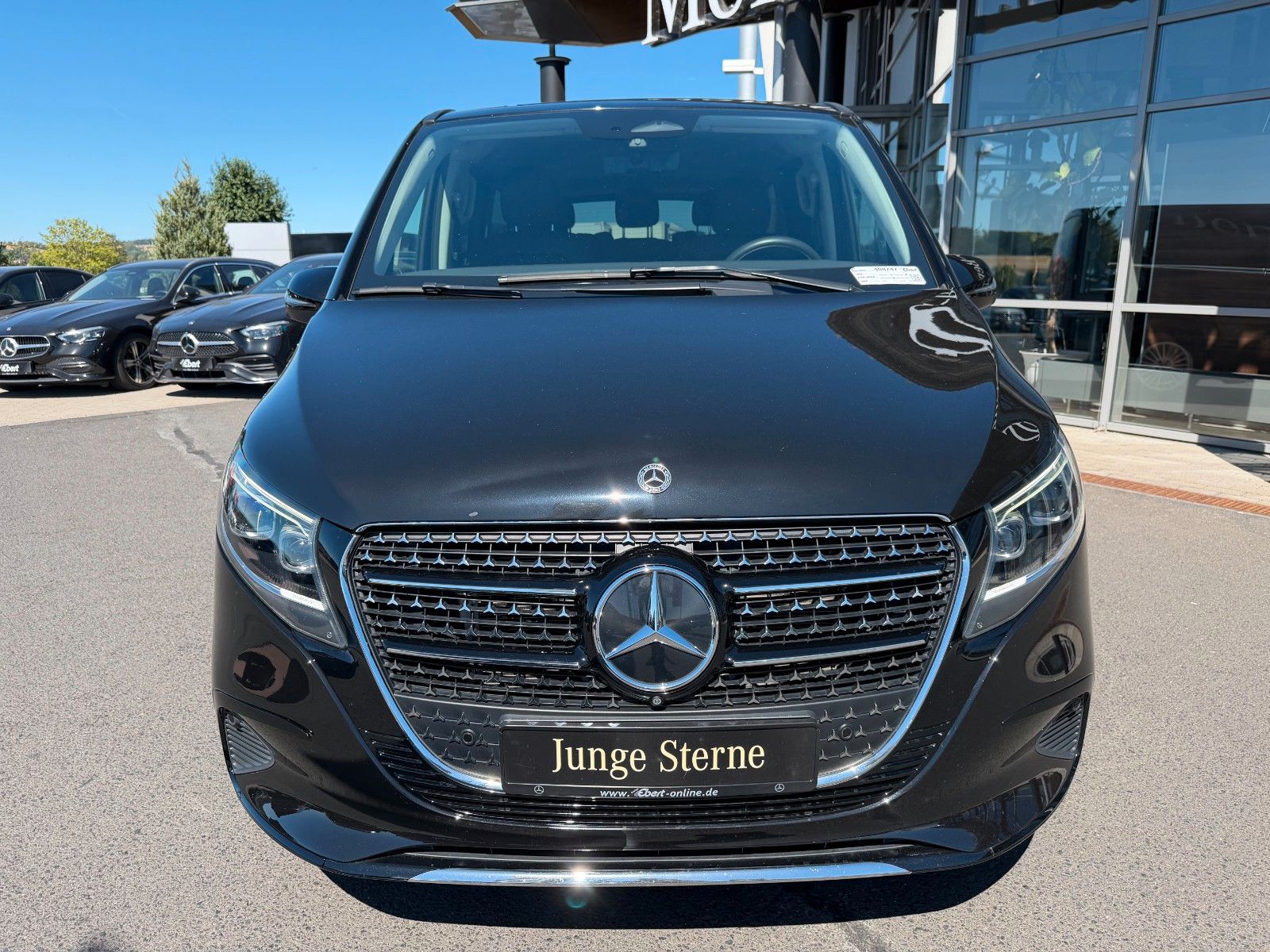 Fahrzeugabbildung Mercedes-Benz V 300 d AVA Extral DISTRONIC Standheiz el Türen