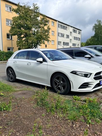 MERCEDES-BENZ A 220 4MATIC DCT - AMG line 