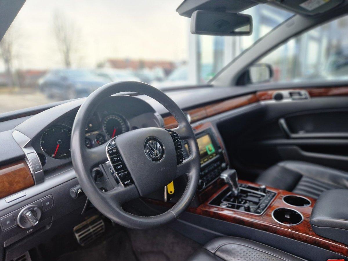 Volkswagen Phaeton V8  ACC Xenon Leder Kamera Dynaudio Stan