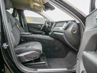 Volvo XC60 B4°Benzin°Momentum Pro°Sitzheizung°
