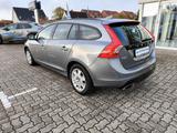 Volvo V60 T3 MT Bi-Xenon/Navi/Kamera/Scheibenhzg - Volvo V60 in Rostock