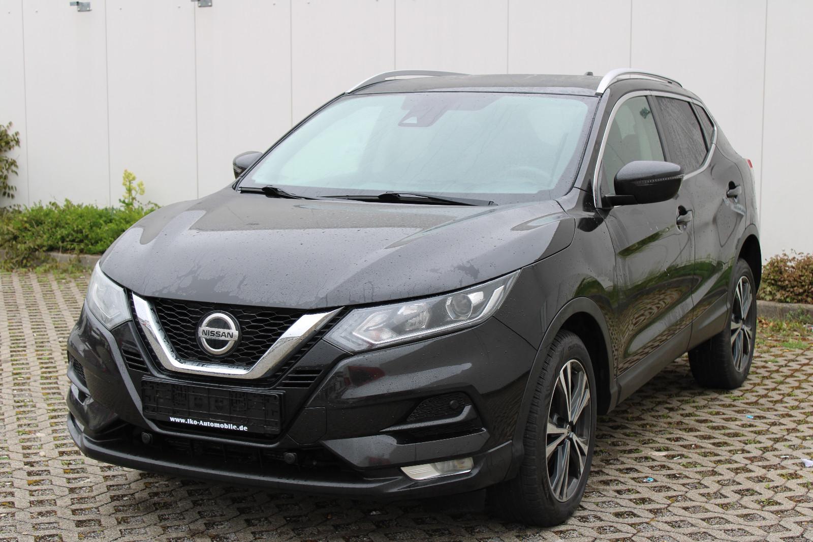 Nissan Qashqai N-Way 4x4 Aut Pano Kamera Sitzheizung