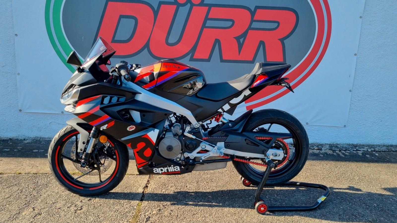Aprilia RS 457 Viel Zubehör Racing Stribes