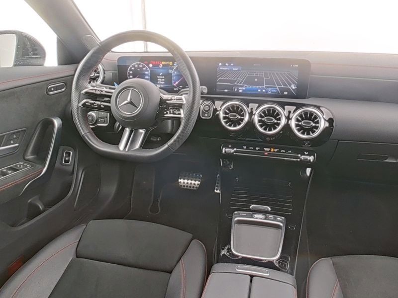 Fahrzeugabbildung Mercedes-Benz CLA 200 SB AMG R-Kamera+TOTW+