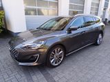 Ford Focus Turnier Vignale*AHK*Leder*