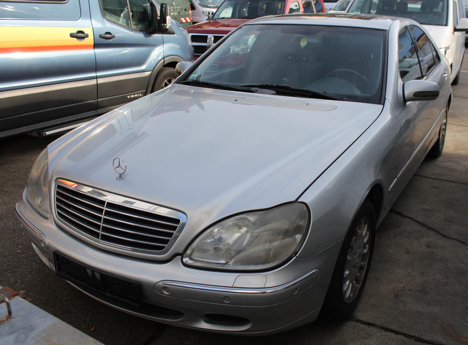Mercedes-Benz S 320