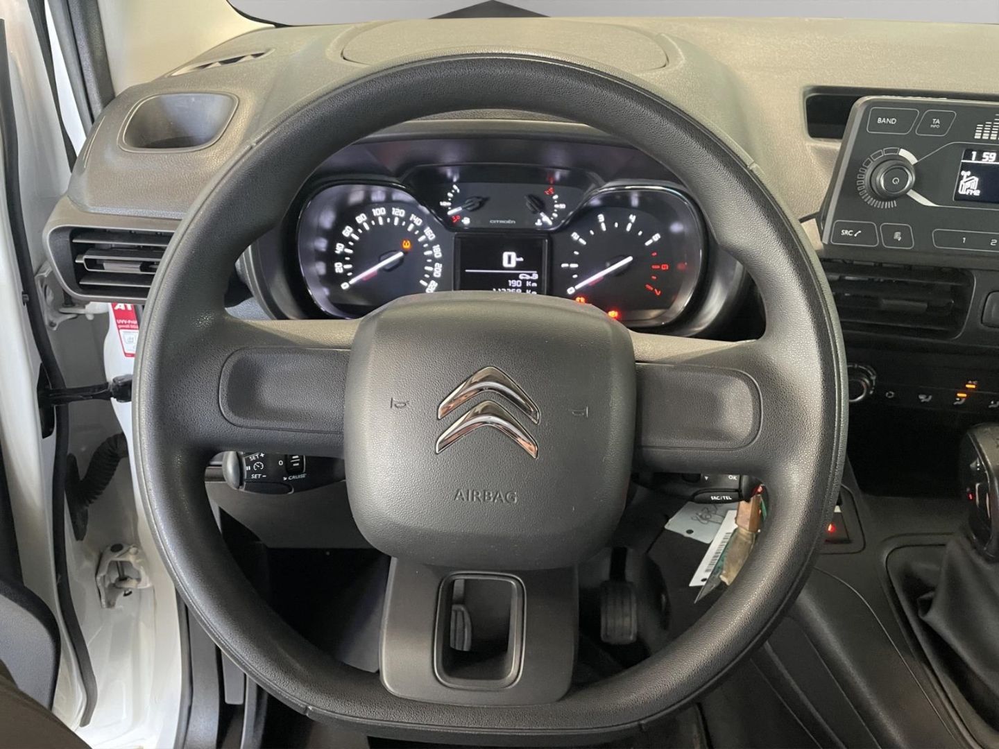 Fahrzeugabbildung Citroën Berlingo Kasten Club M L1 AHK Fernlichtass. Temp