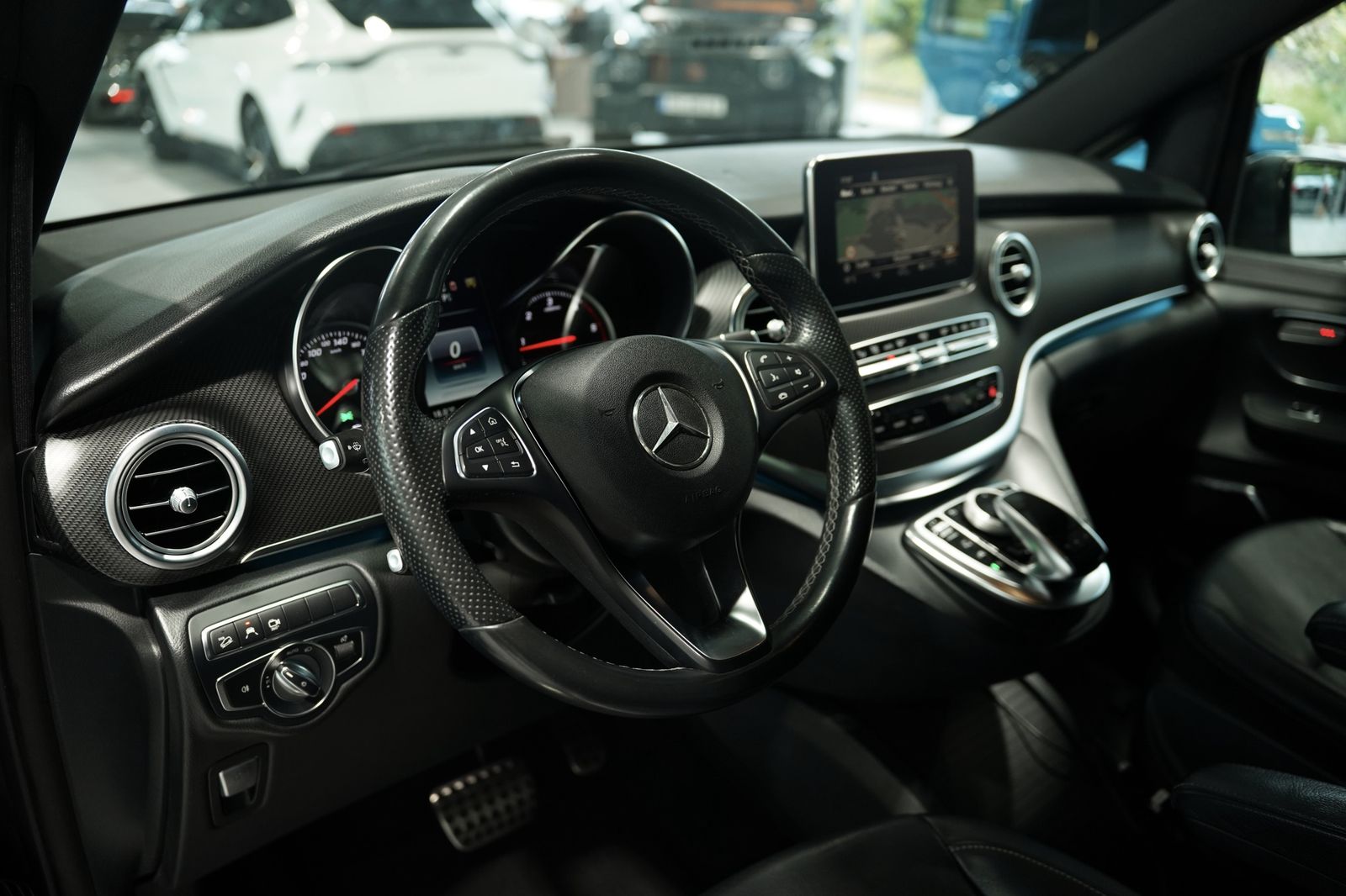 Mercedes Benz V 250