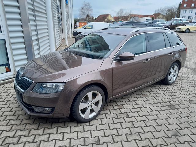 Skoda Octavia Combi Elegance - PDC/Sitzheizung/Navi