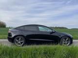 Tesla Model 3 Allradantrieb mit Dualmotor Long Ran... - Tesla Model 3