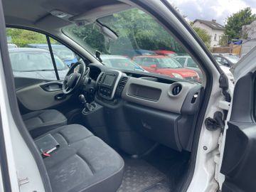 Renault Trafic - 11