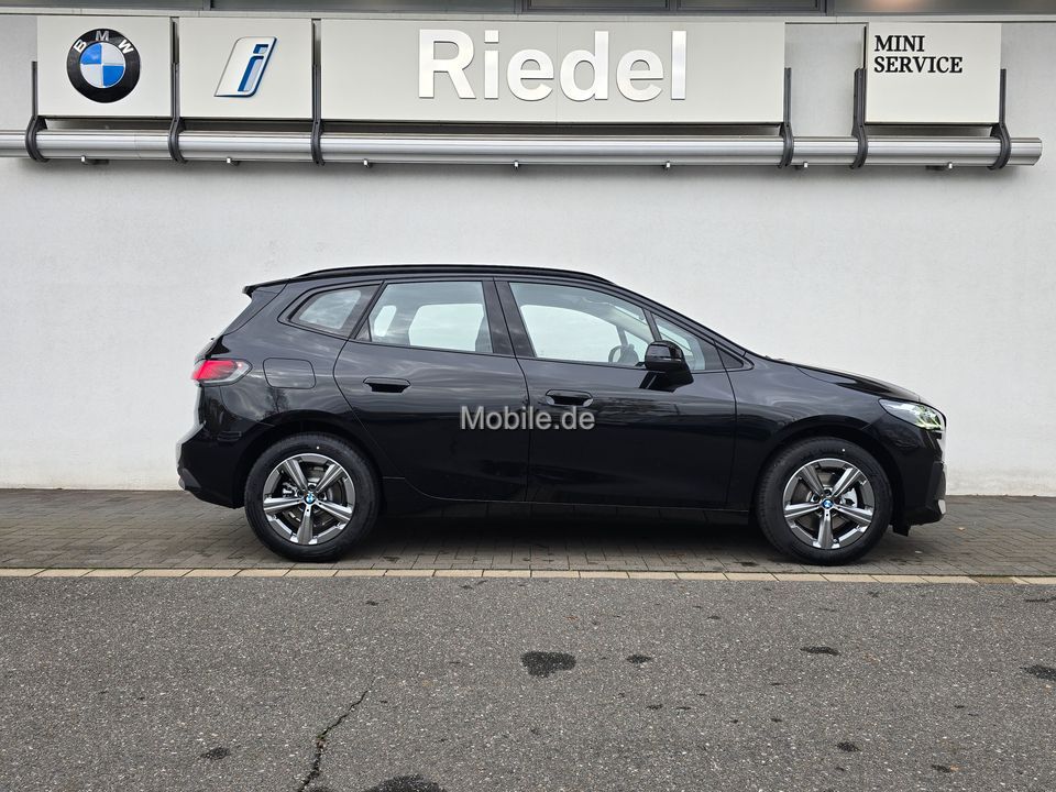 BMW 218 Active Tourer - Bild 2