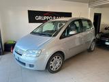 Fiat Idea 1.3 Multijet 16V 70 CV BlackEnergy - graue Fiat Idea