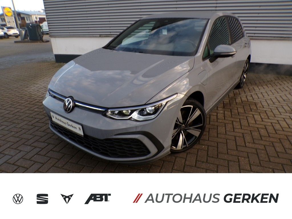Fahrzeugabbildung Volkswagen Golf VIII 1,4 GTE DSG *LEDMatrix*NAVI*DigitalCoc