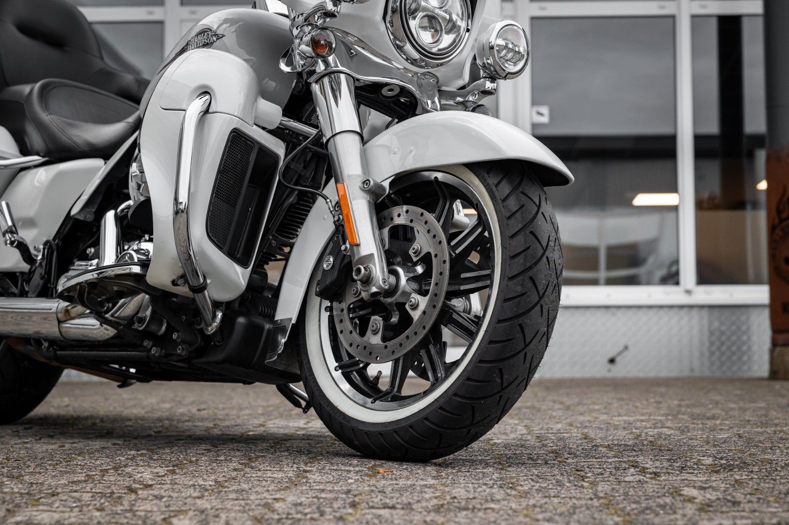 Fahrzeugabbildung Harley-Davidson E-Glide Ultra 103 cui FLHTKL - Kesstech -