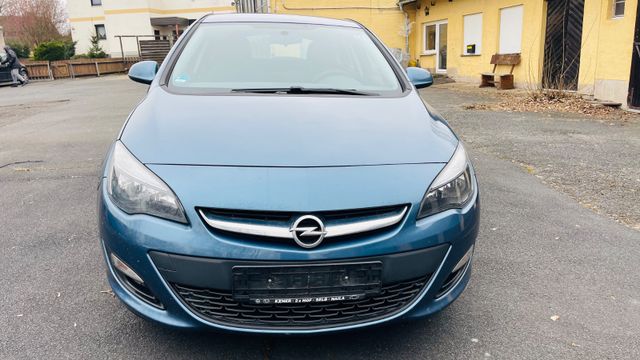 Opel Astra J Lim. 5-trg. 1,4L