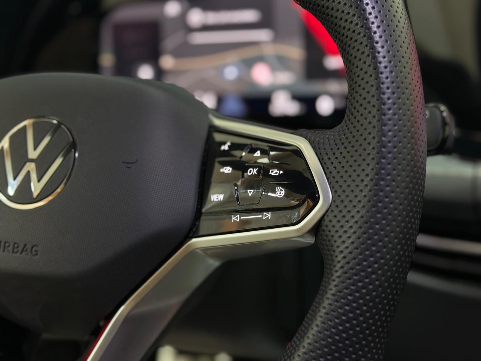 Volkswagen Golf VIII Lim. GTI/KAMERA/LED/SHZ/LHZ/CARPLAY, миниатюра 16