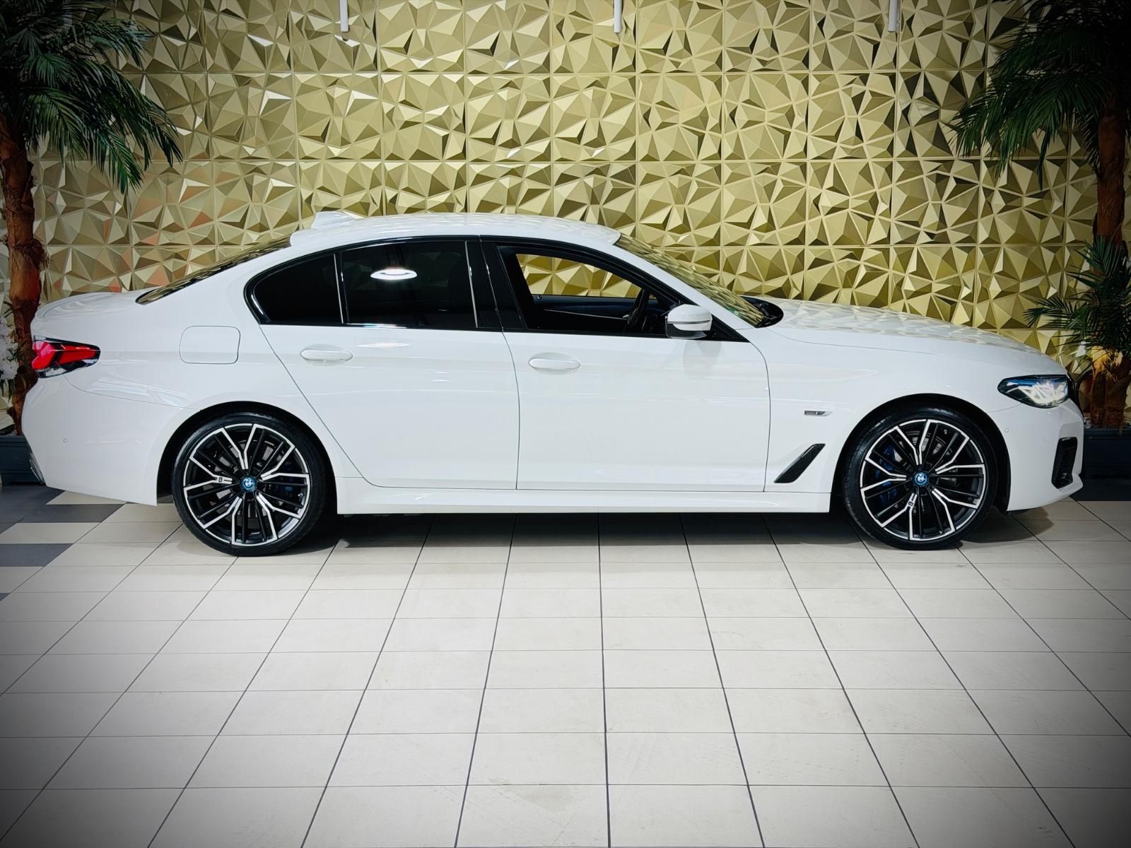 BMW 530e Lim. xDrive|M-SPORTPAKET|LASER|H&K|1.HAND|