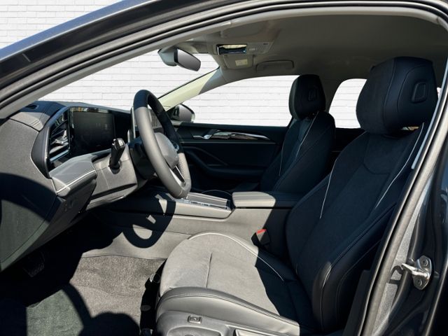 Fahrzeugabbildung Volkswagen Passat  Business 1.5 eTSI DSG - APP*LED*NAVI*Shz