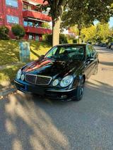 Mercedes-Benz Mersedes w211 e270 2002 - Mercedes-Benz E 270 aus 2002
