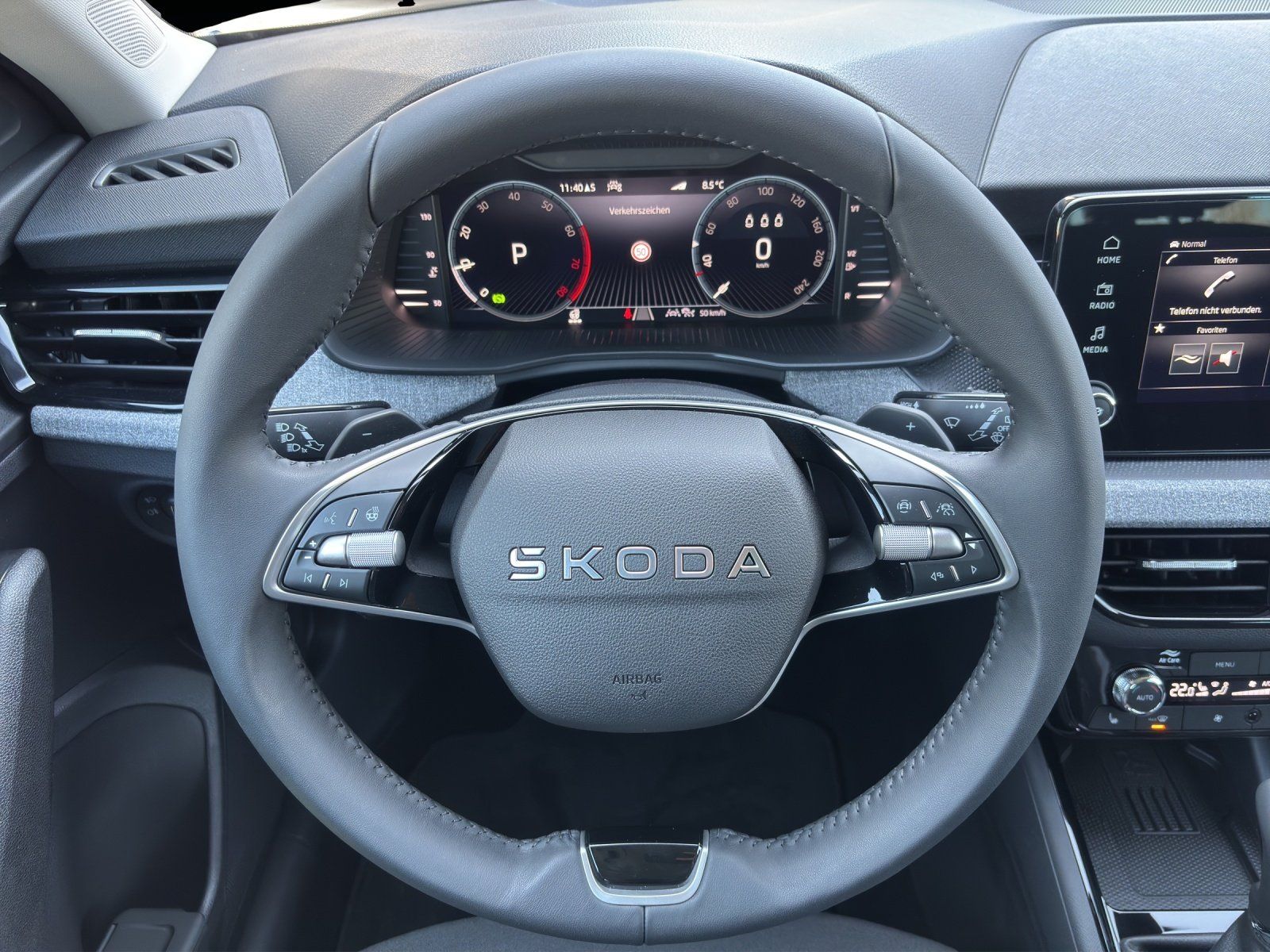 Fahrzeugabbildung SKODA Kamiq Balance 1,0 TSI 85 kW DSG AHK/MATRIX/ACC/