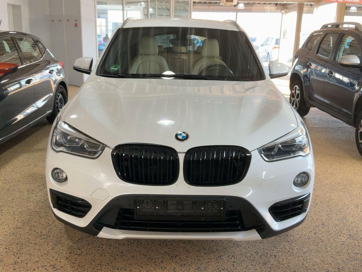 BMW X1 xDrive 25i X Line +LED+NAVI+PDC+AHK+KAMERA+