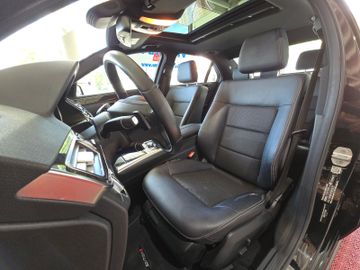 Mercedes E 220 - 8