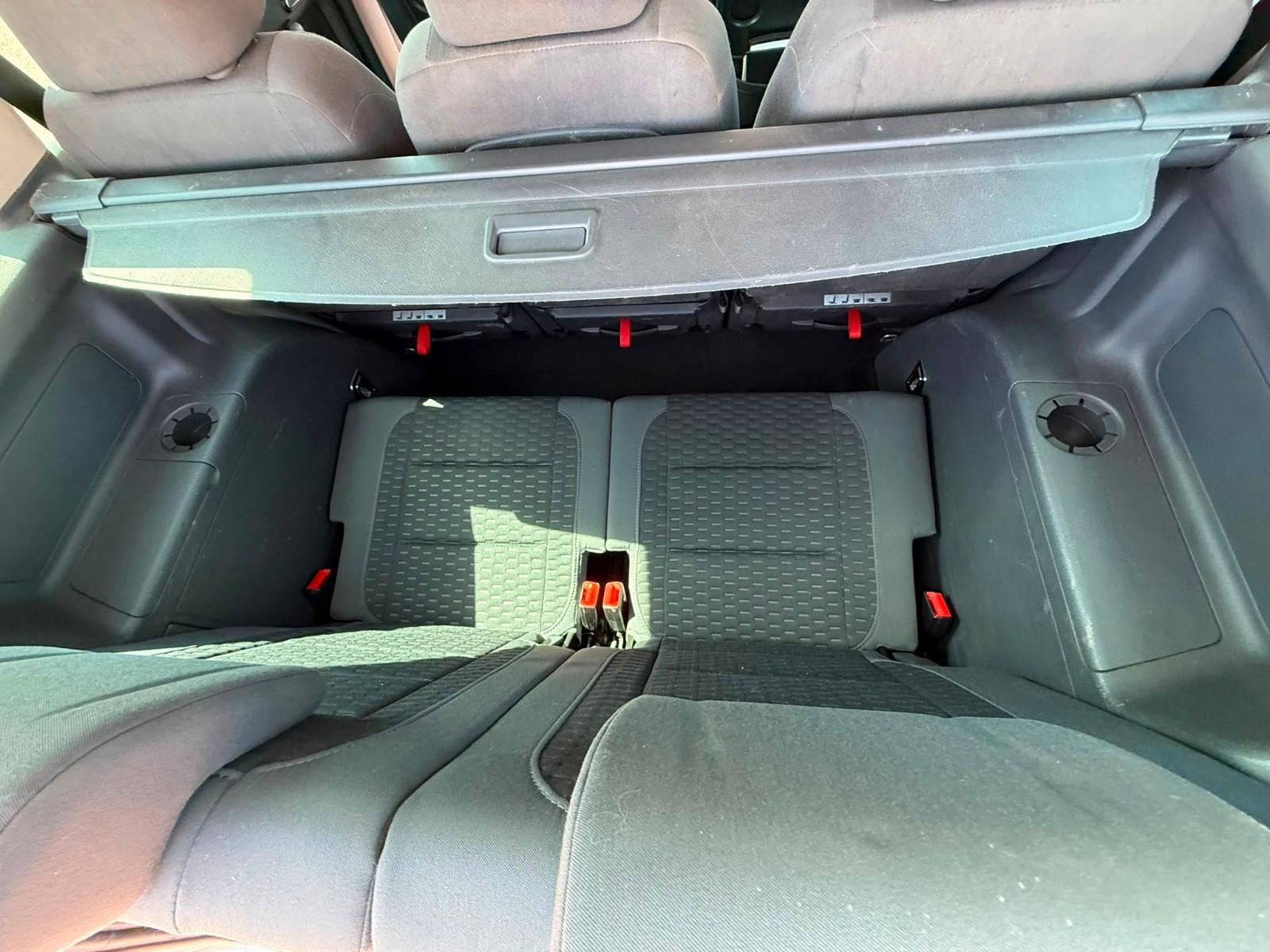 Volkswagen Touran 2007 — photo 27