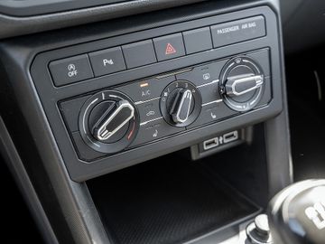Volkswagen T-Cross - 8