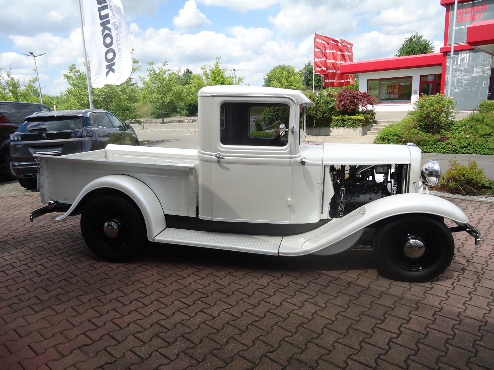 Ford Pickup Flathead V8 Hot Rod
