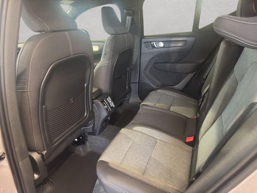 Volvo XC40 B3 B DKG Plus Dark 120 kW, 5-türig
