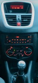 Fahrzeugabbildung Peugeot 206 + Basis KLIMA|BC|ALLWETTER|