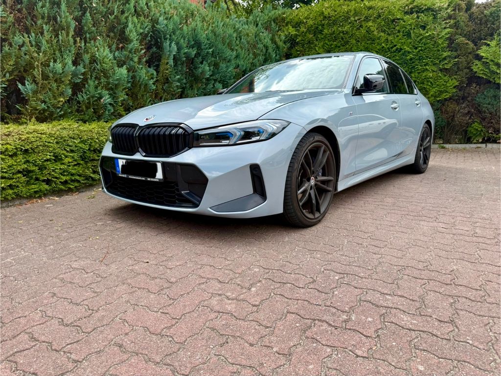 Image of BMW 320