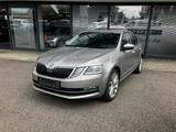 Skoda Octavia 1.8 16V TSI Style LED|AHK|SHZ - Skoda Octavia mit Benzin-Antrieb: Limousine, 1.8