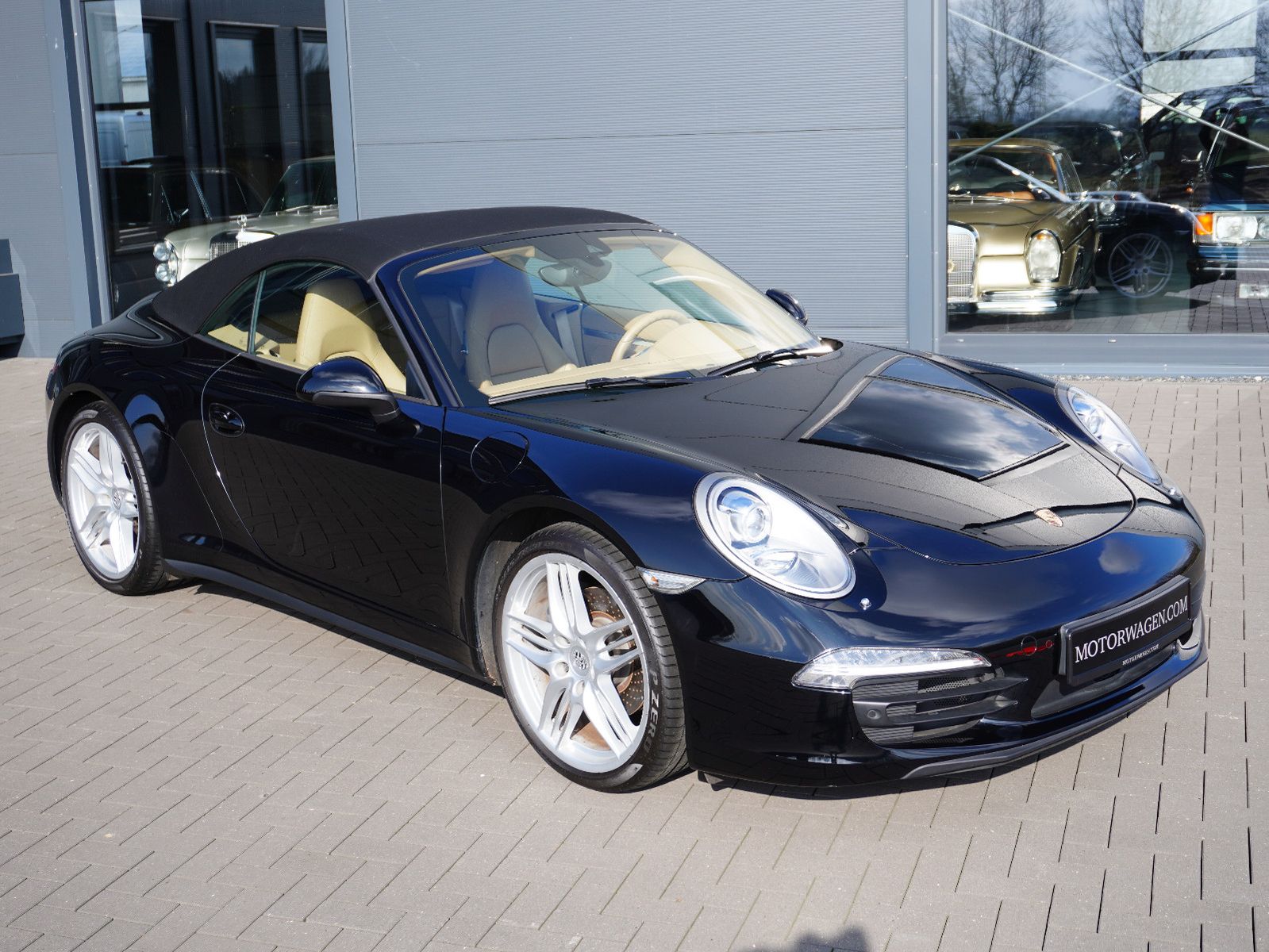 Fahrzeugabbildung Porsche 991 Carrera 4 Cabriolet