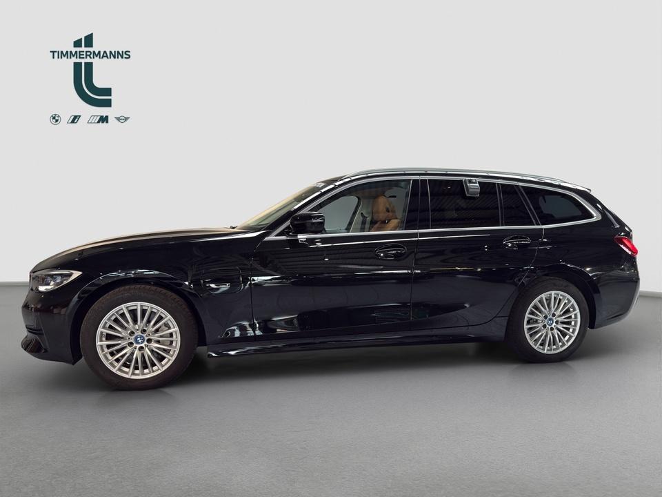 BMW 330e Touring Sport Line Automatic Navi