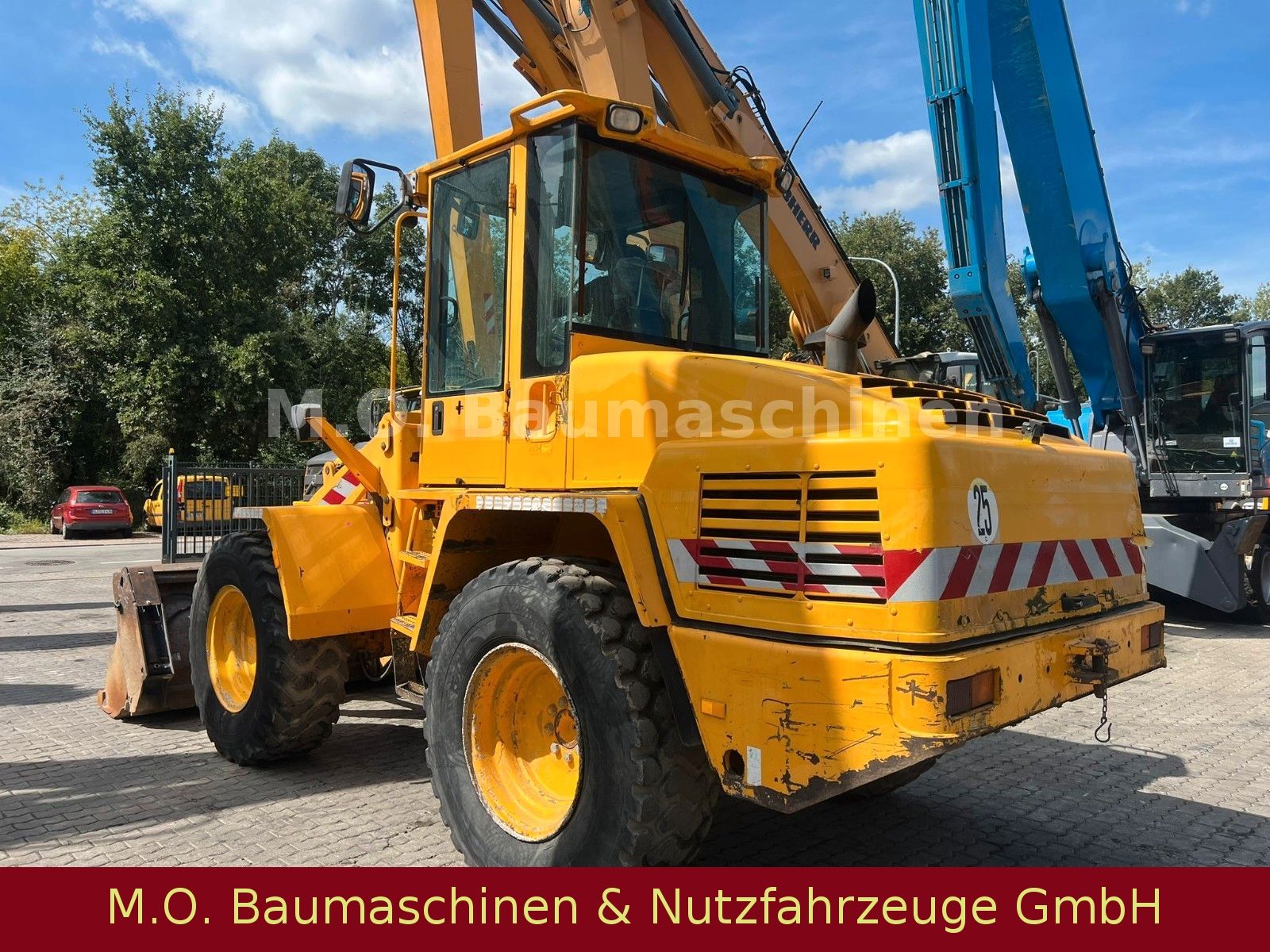 Fahrzeugabbildung CAT 914 G