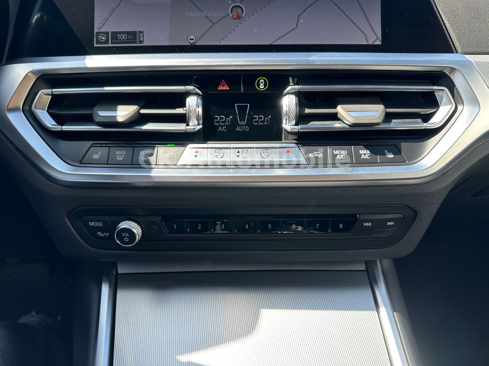 Fahrzeugabbildung BMW 318d Touring Sport-Line/Shadow-Line/Navi/Laser
