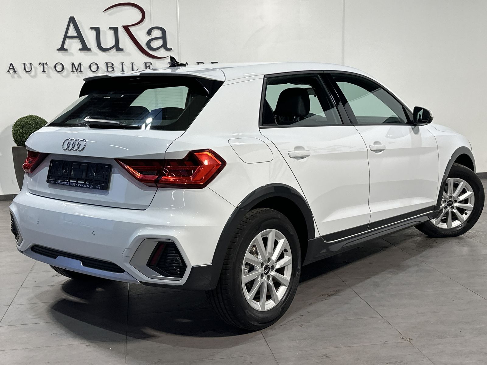 Fahrzeugabbildung Audi A1 30 TFSI City Carver S-Line NAV+LED+V-COCKPIT