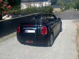 MINI Cooper Cabrio Cooper - MINI Cooper Cabrio mit Benzin-Antrieb: Automatik