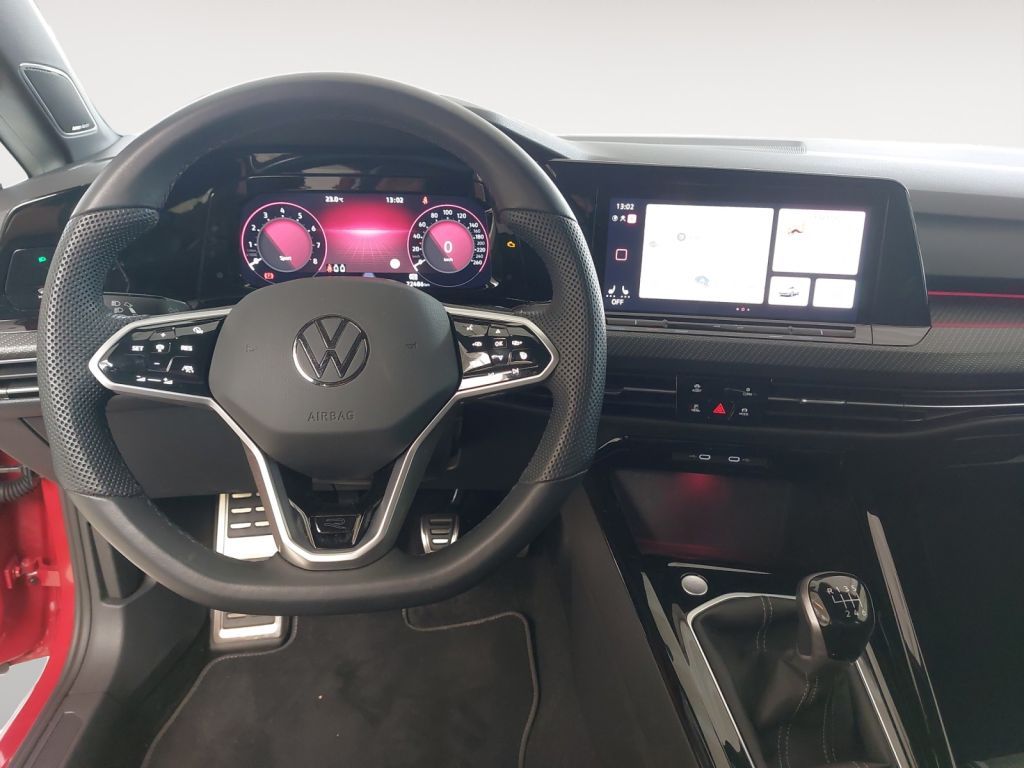 Fahrzeugabbildung Volkswagen Golf 1.5 TSI R-Line