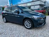 BMW 218 Active Tourer*Advantage *1.Hand*Scheckheft - BMW 218 Active Tourer Gebrauchtwagen in Berlin