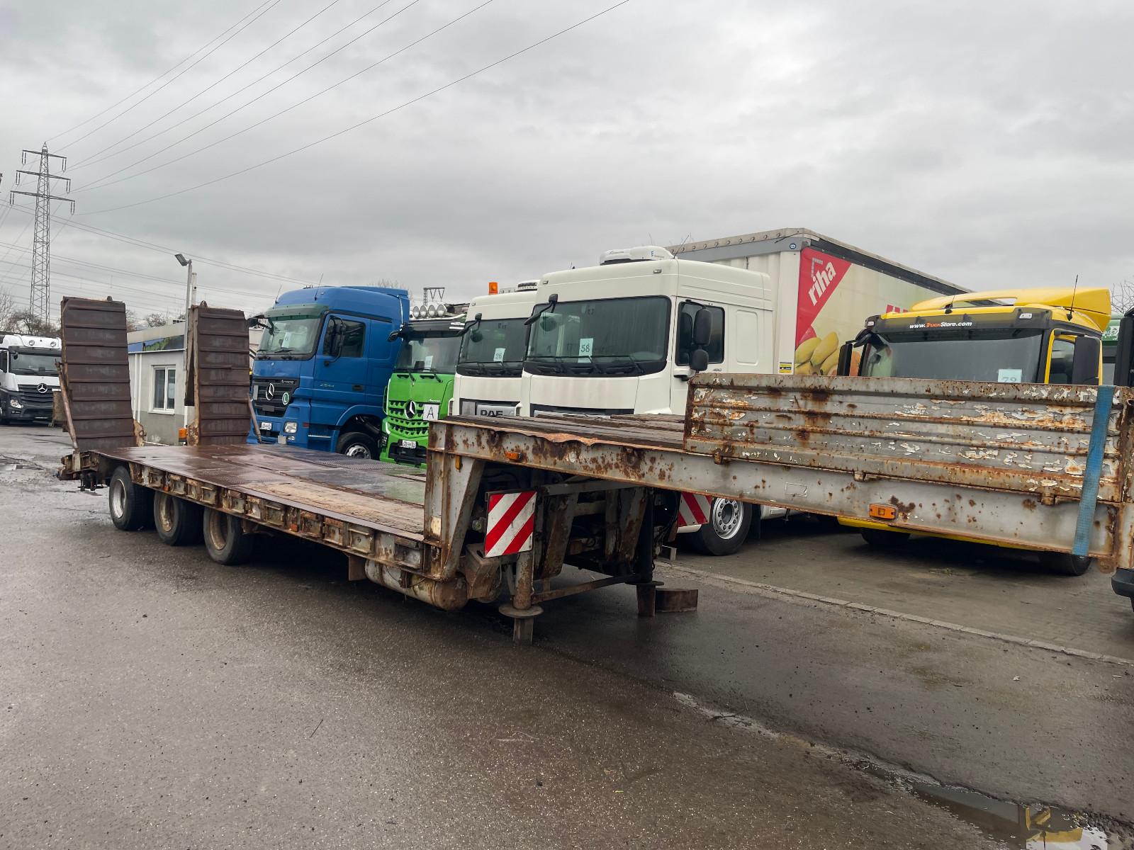 Andere Hoffmann LSTU 50,0/3Hydr. Rampen, Gelenkt