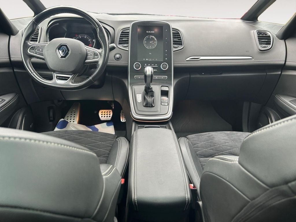 Fahrzeugabbildung Renault Grand Scenic TCe 160 GPF EDC BLACK EDITION