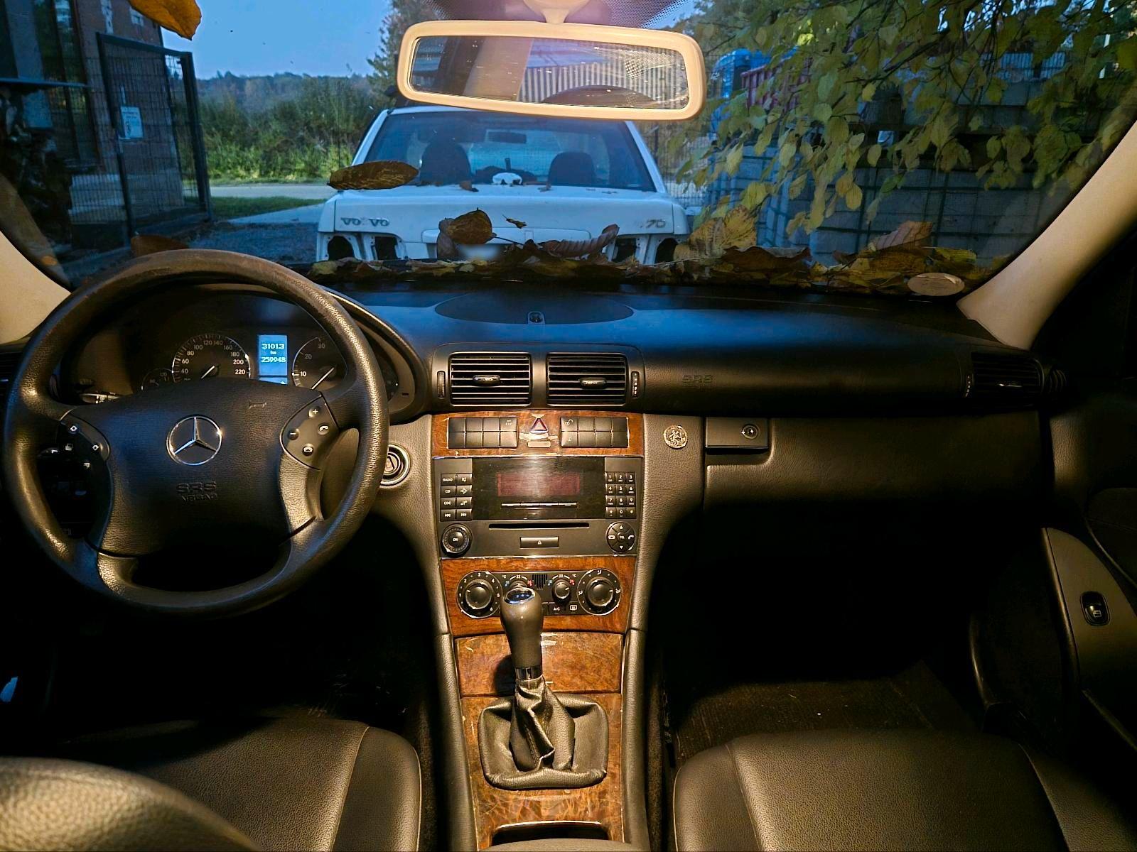 Mercedes-Benz C180 2006 — photo 10